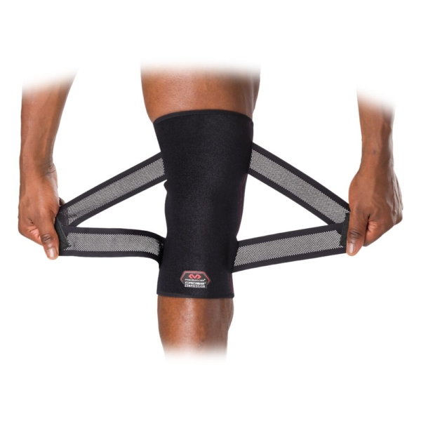 10620R-BK_Cross Compression Knee Sleeve Black_Detail.png