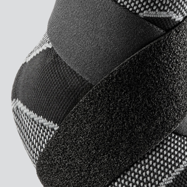 5122R-BK_Ankle Sleeve 4-Way Elastic With Figure-8 Straps Black_Detail 3.jpg