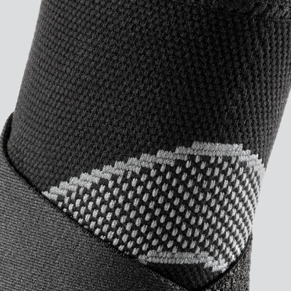 5122R-BK_Ankle Sleeve 4-Way Elastic With Figure-8 Straps Black_Detail 2.jpg