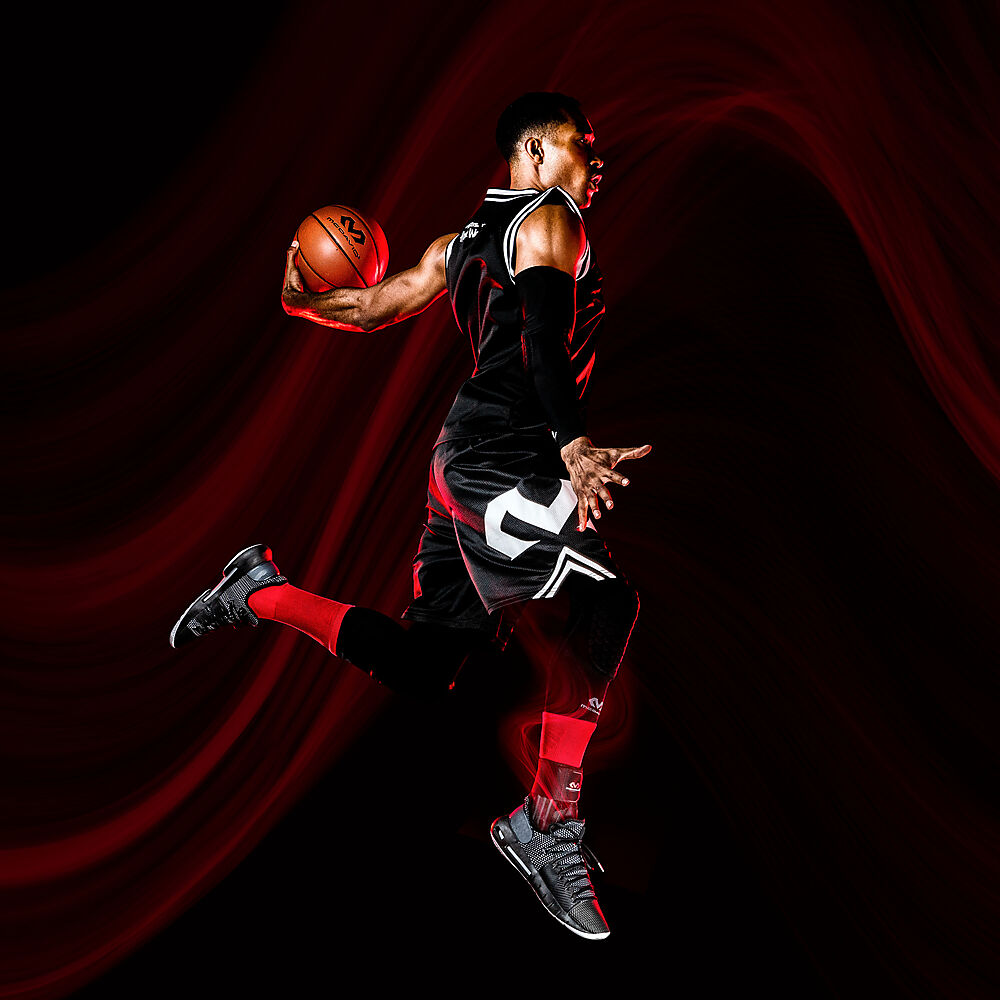 4302R-BK_Phantom 2 Ankle Brace Black_Lifestyle.jpg