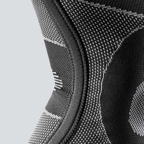 5116R-BK_Knee Sleeve 4-Way Elastic With Gel Buttress And Stays Black_Detail.jpg