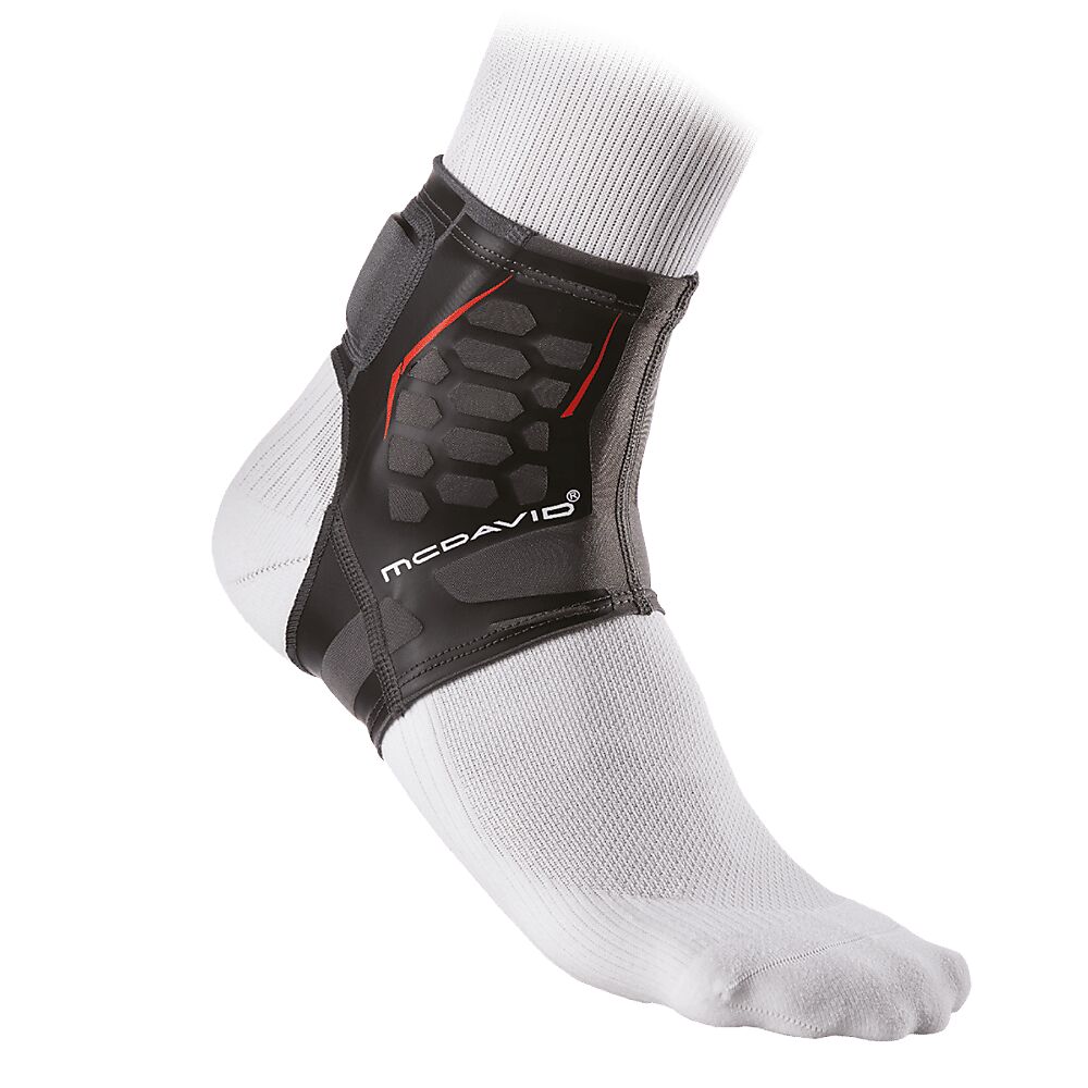 4100R-BK_Elite Runners Therapy Achilles Sleeve Black_Main.png