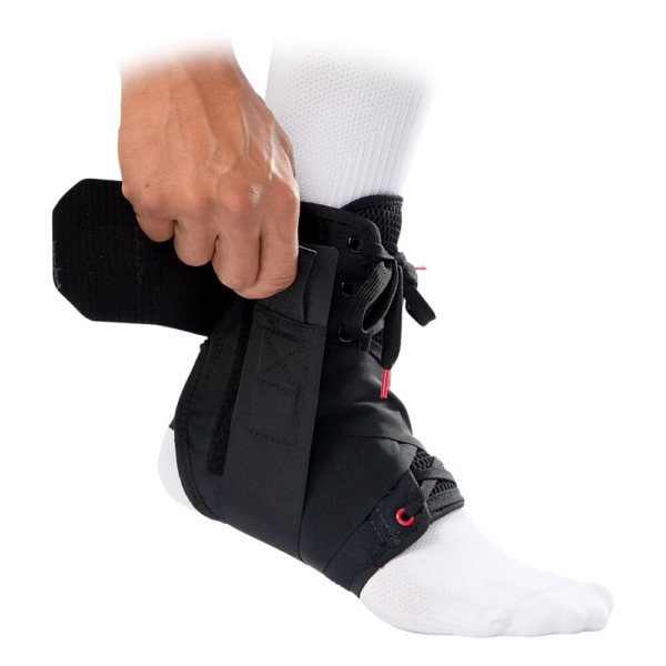 195R-BK_Ankle Brace With Straps Black_Detail 2.png
